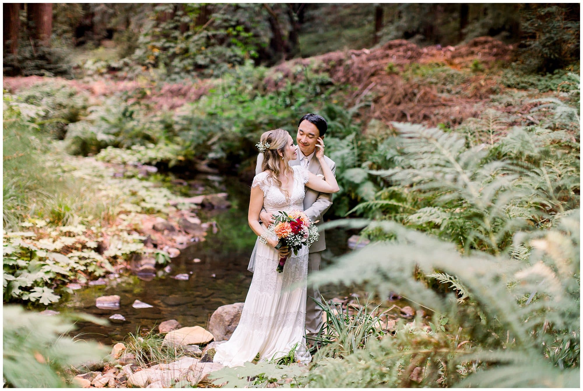 Elopement photography by De Joy Photography, intimate ceremony in nature